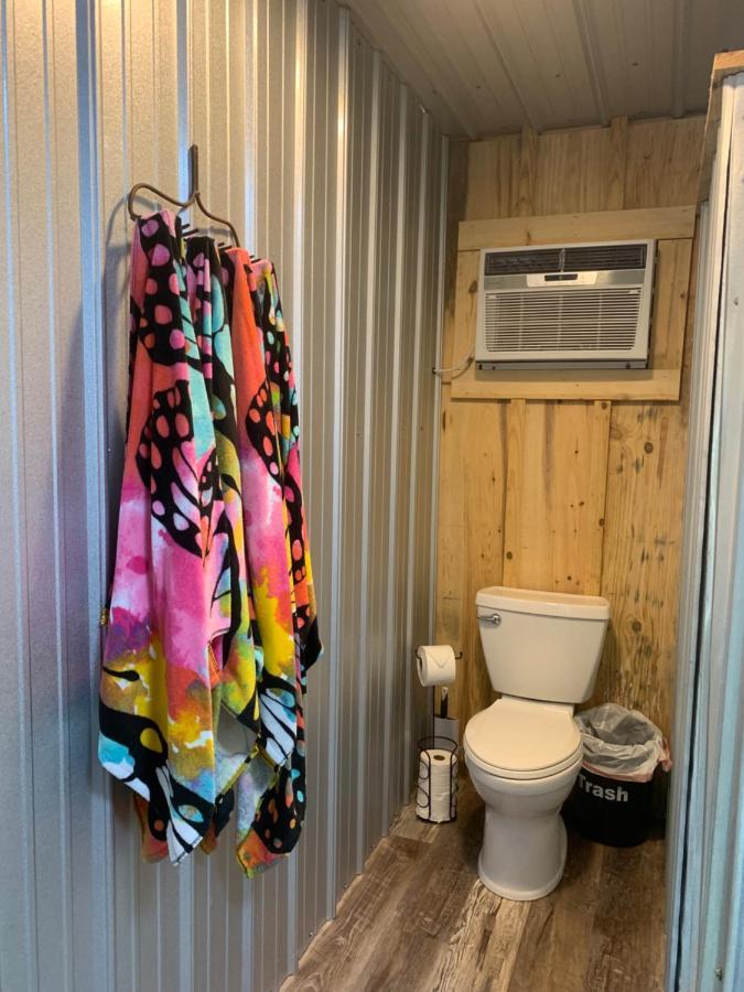 핫스프링스 Fox Pass Cabins B&B 외부 사진