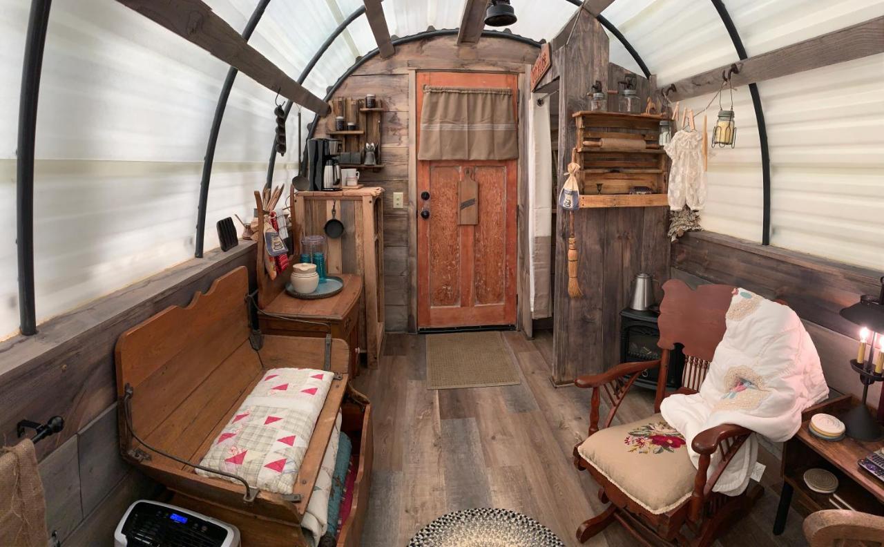 핫스프링스 Fox Pass Cabins B&B 외부 사진