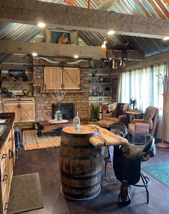 핫스프링스 Fox Pass Cabins B&B 외부 사진