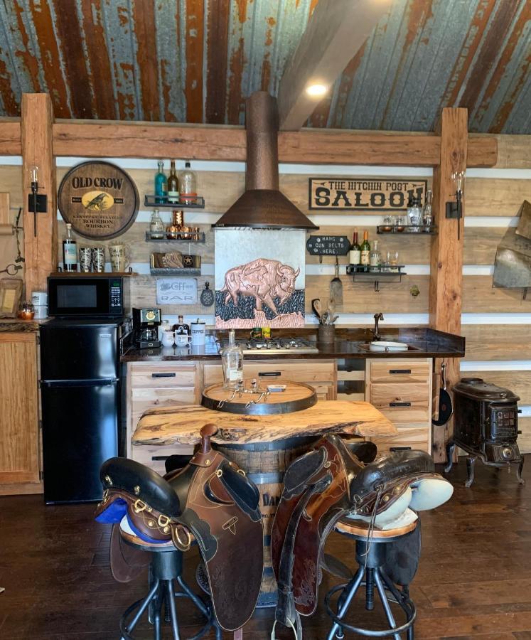 핫스프링스 Fox Pass Cabins B&B 외부 사진