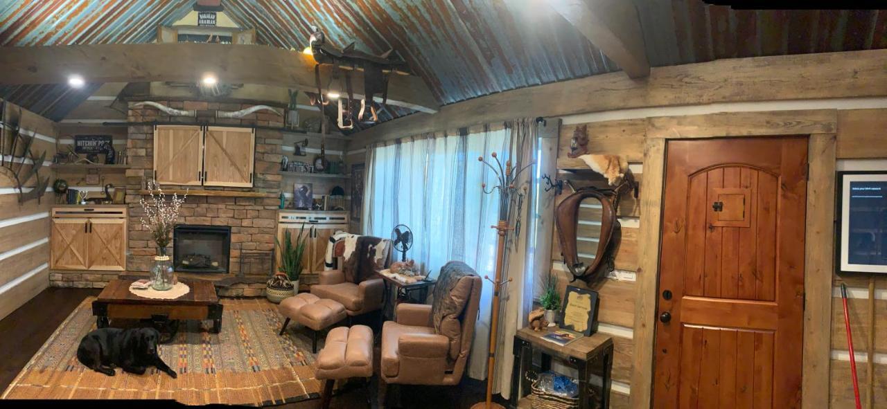 핫스프링스 Fox Pass Cabins B&B 외부 사진