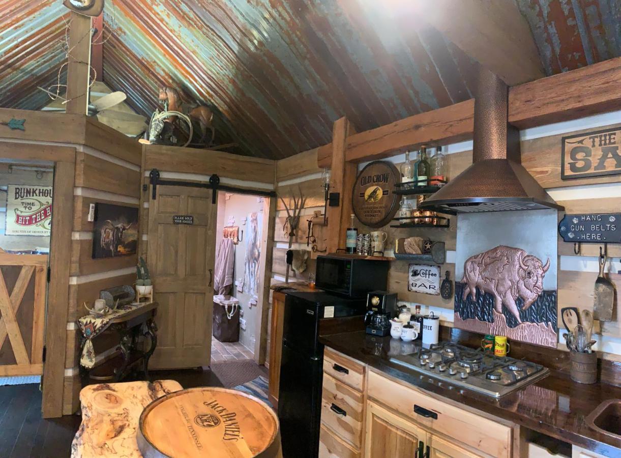 핫스프링스 Fox Pass Cabins B&B 외부 사진