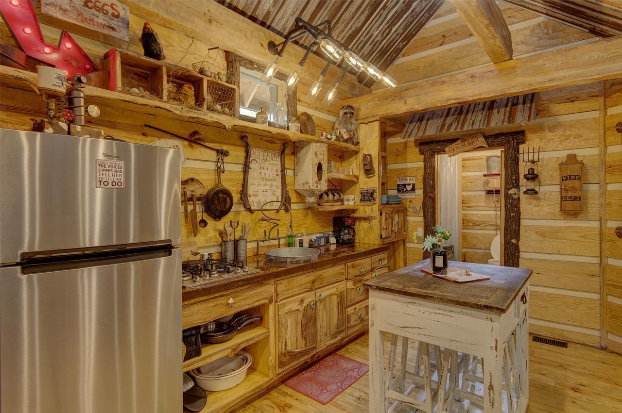 핫스프링스 Fox Pass Cabins B&B 외부 사진
