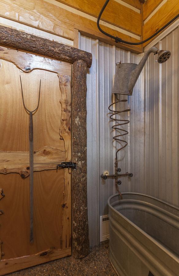 핫스프링스 Fox Pass Cabins B&B 외부 사진