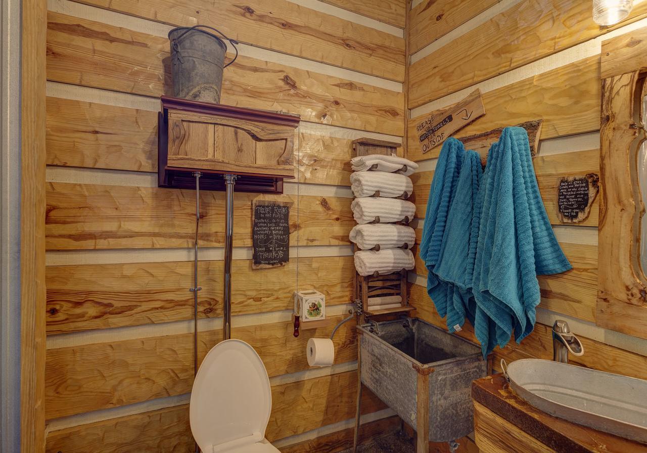 핫스프링스 Fox Pass Cabins B&B 외부 사진