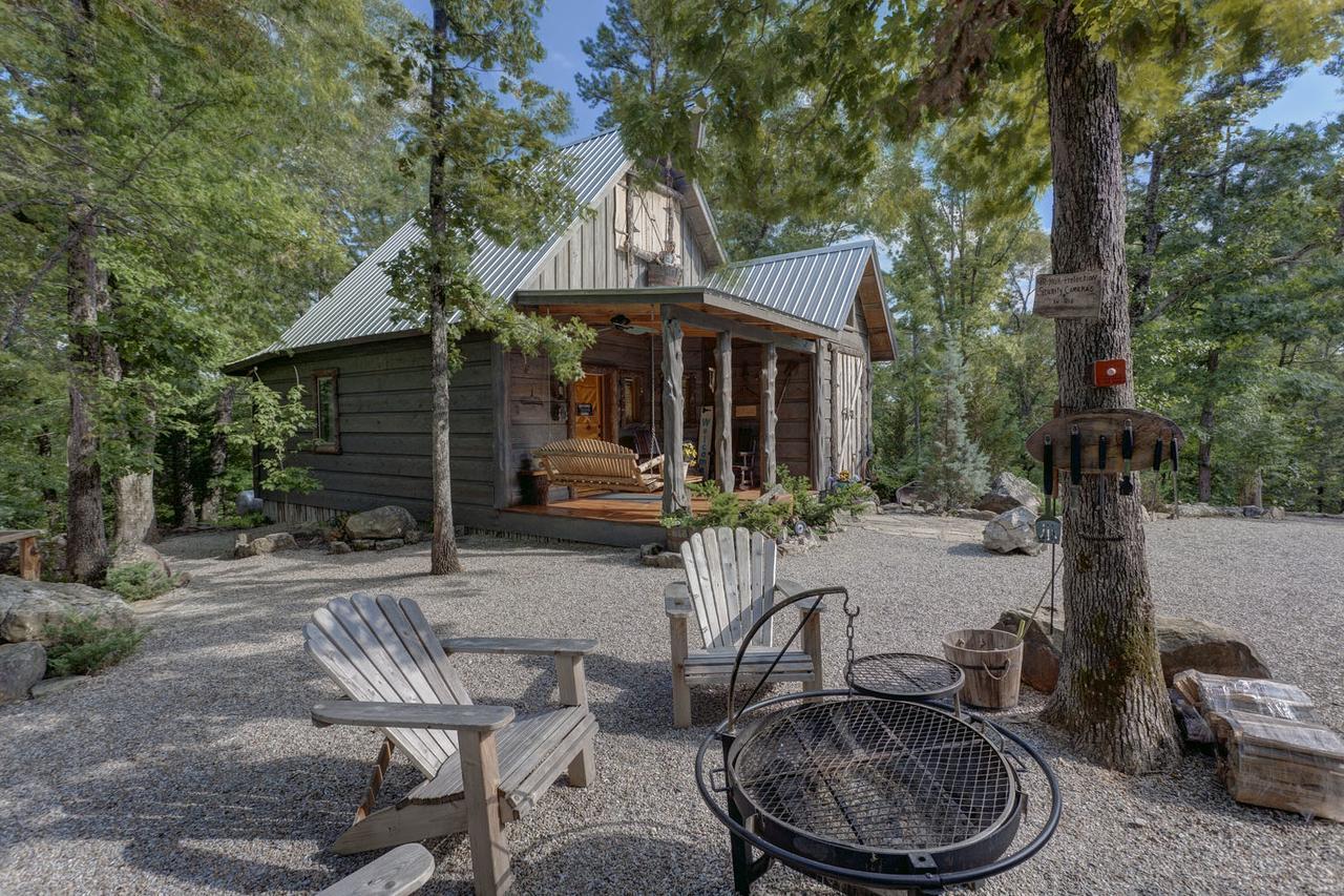 핫스프링스 Fox Pass Cabins B&B 외부 사진
